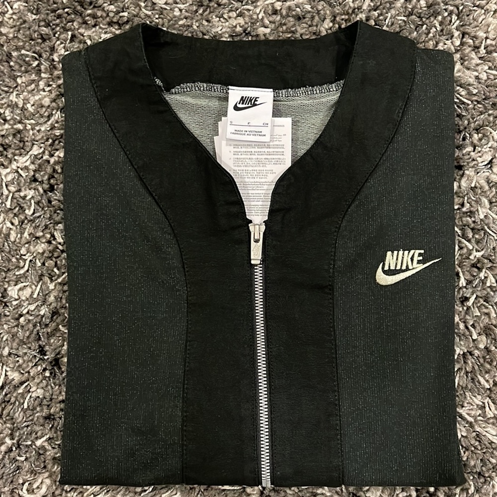 Nike Sportswear Sport Essentials + French Terry Top